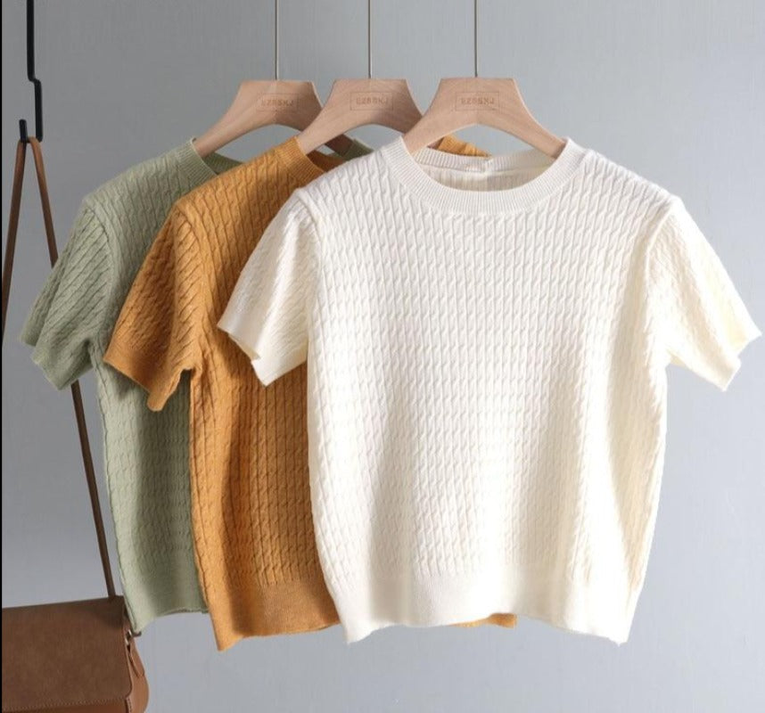 Short-sleeve cable-knit top