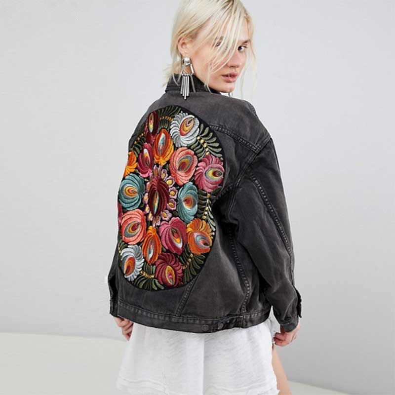 Gardina-Floral embroidery denim jacket.