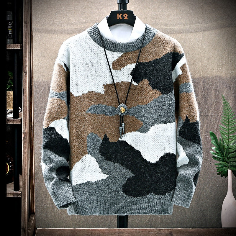 Camouflage-knit jumper